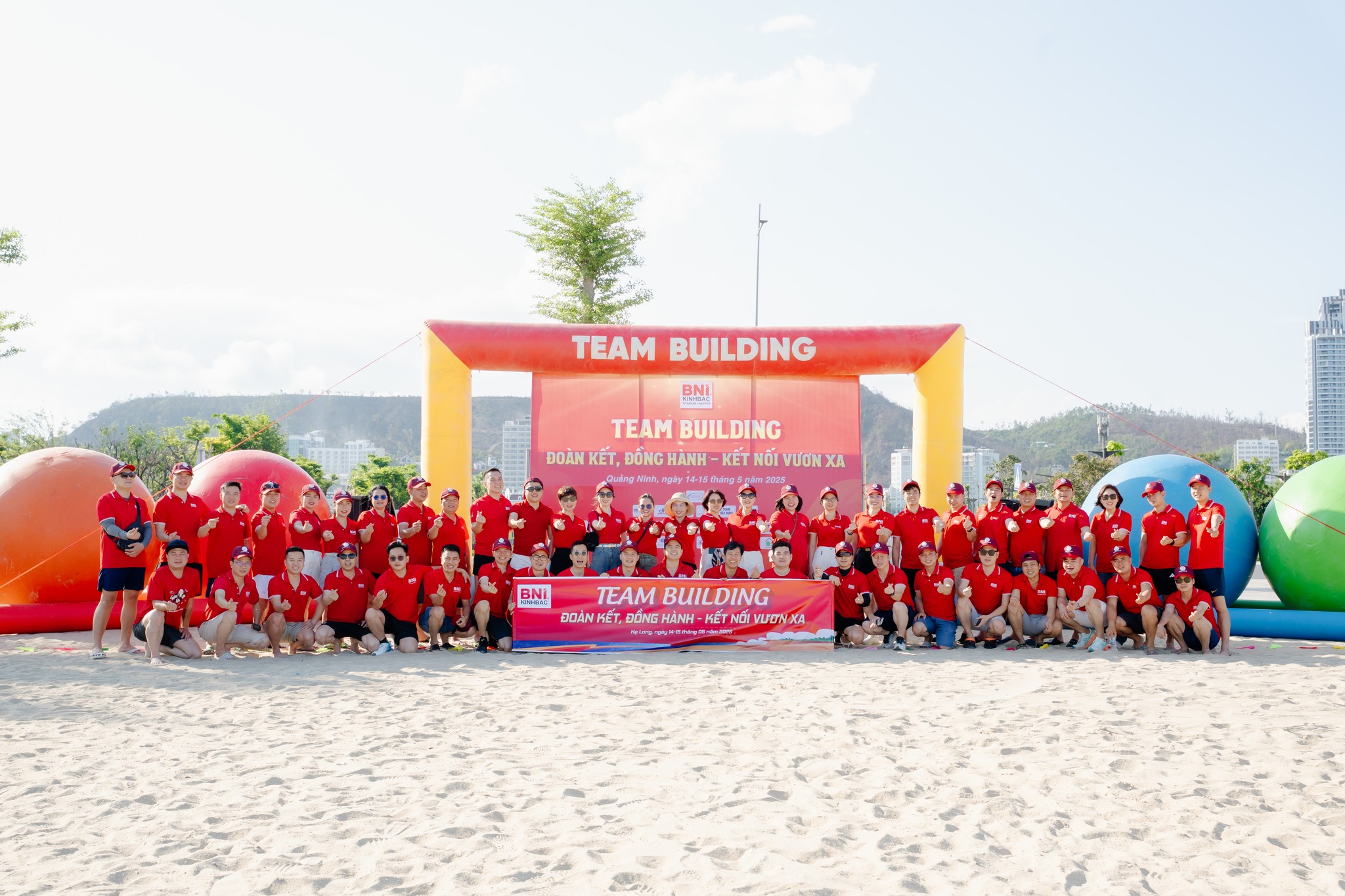 Quay chụp sự kiện team building